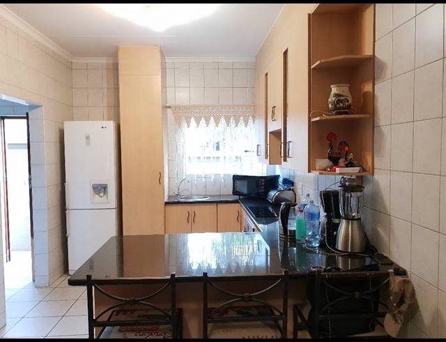 3 BEDROOM HOUSE SOLD IN MAGALIESKRUIN
